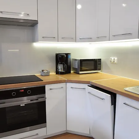 Rentplanet - Cztery Pory Roku Kołobrzeg